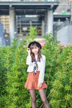 四个人换着玩的过程叫什么游戏呢